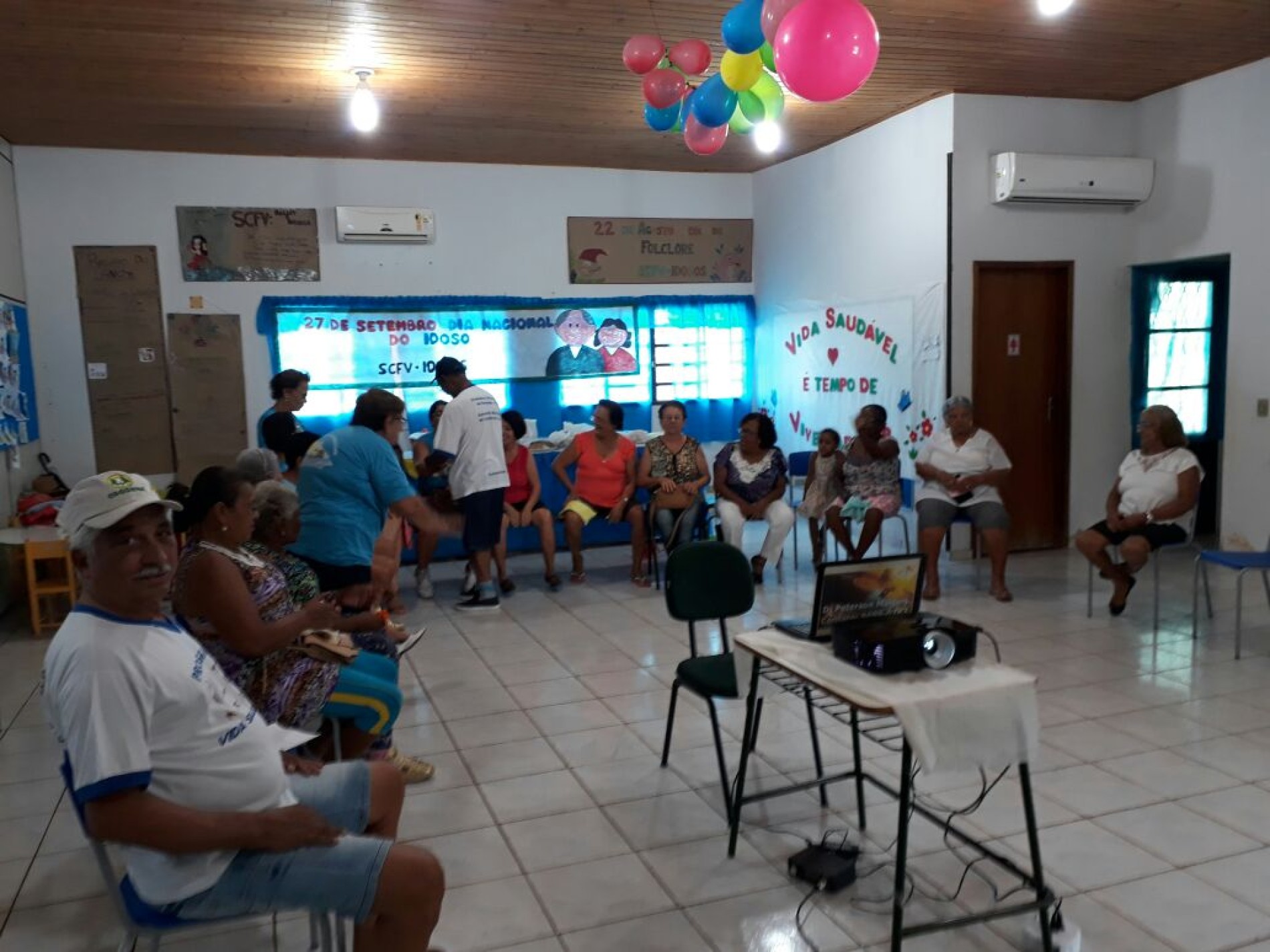 COMEMORANDO A SEMANA DOS IDOSOS 