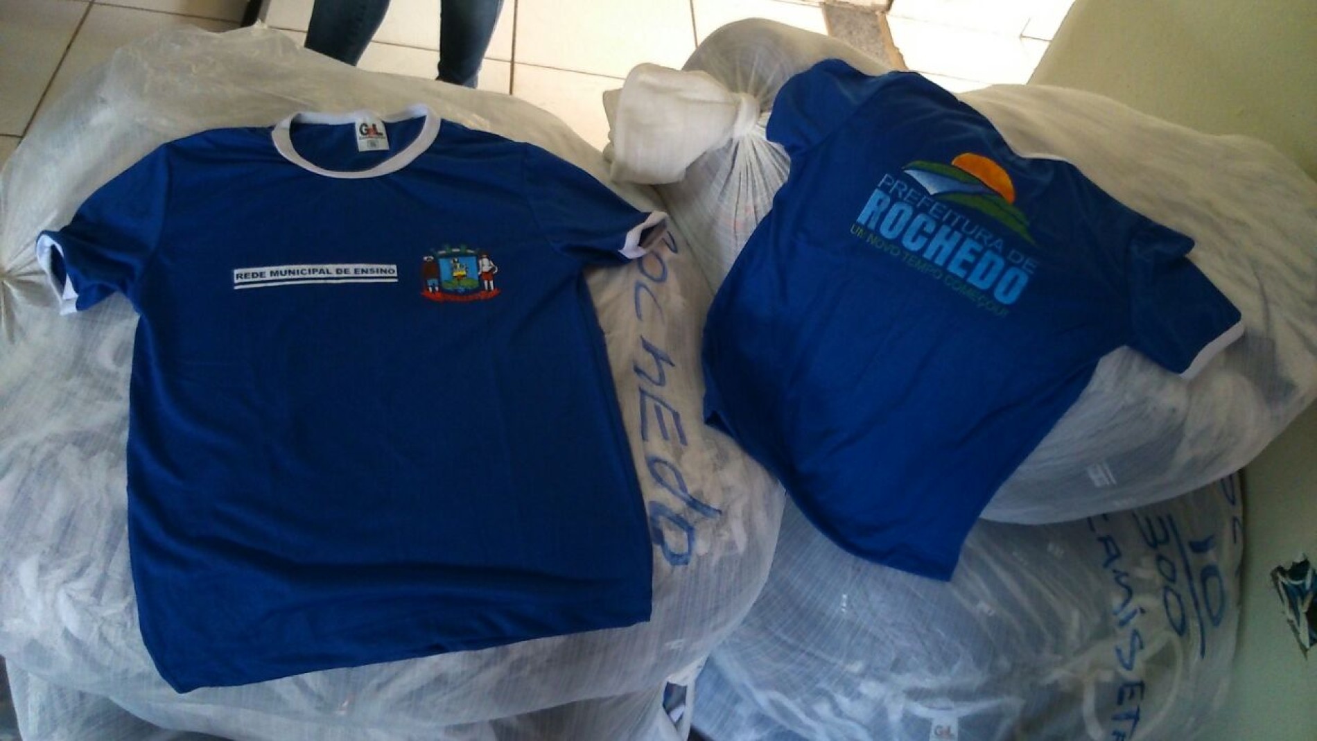 UNIFORMES ESCOLARES CHEGARAM