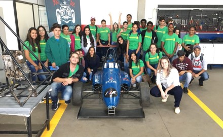 TERCEIRO ANO DA ESCOLA ESTADUAL VISITA Á UCDB