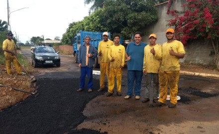 PREFEITO ACAMPANHA A OPERAÇÃO TAPA BURACO