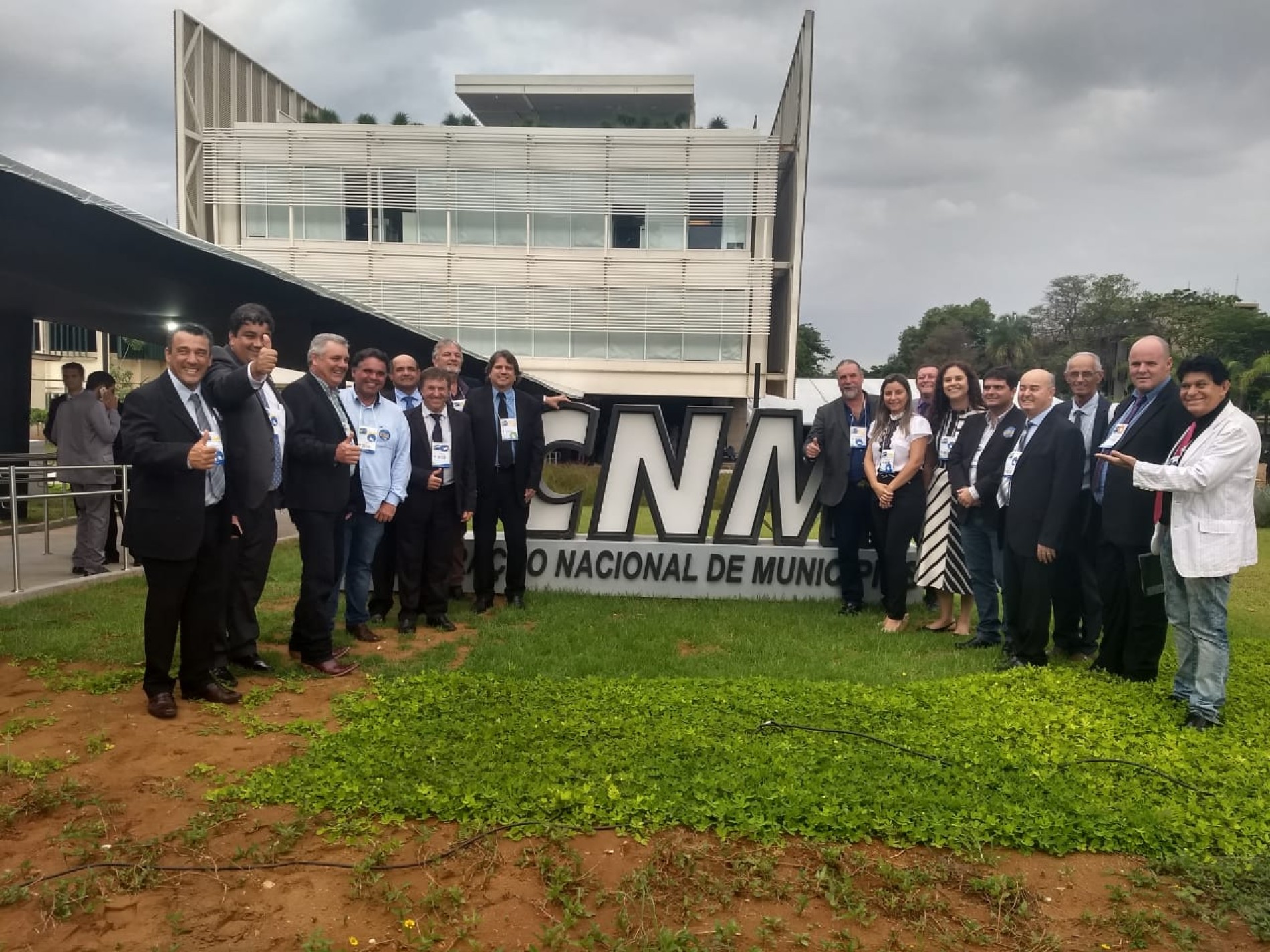 MAIS 2.000.000 MILHÕES PARA A NOSSA CIDADE AS CONQUISTAS NÃO PARAM DE ACONTECER EM ROCHEDO.