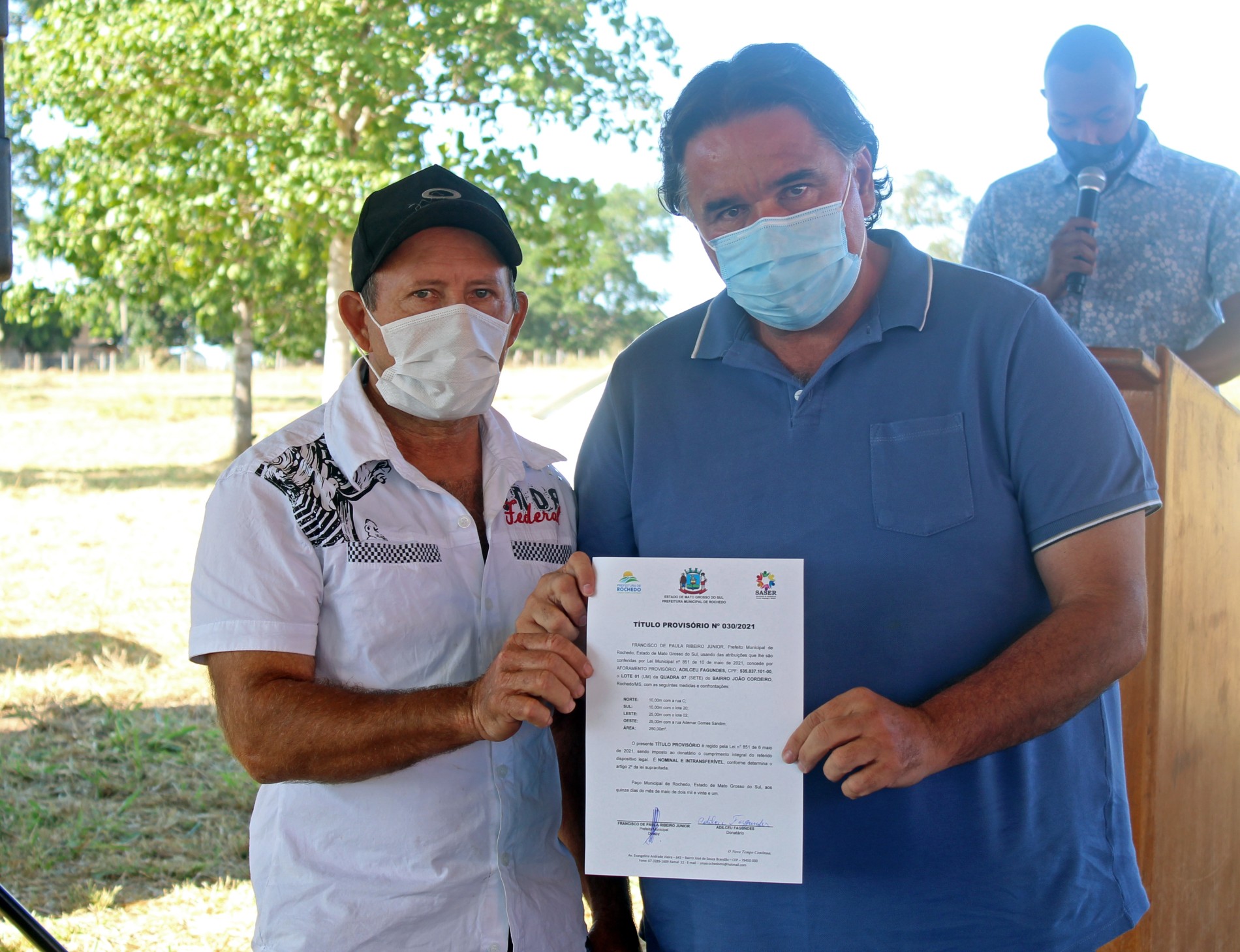 Entrega do Títulos Provisórios dos lotes no Loteamento "João Cordeiro"