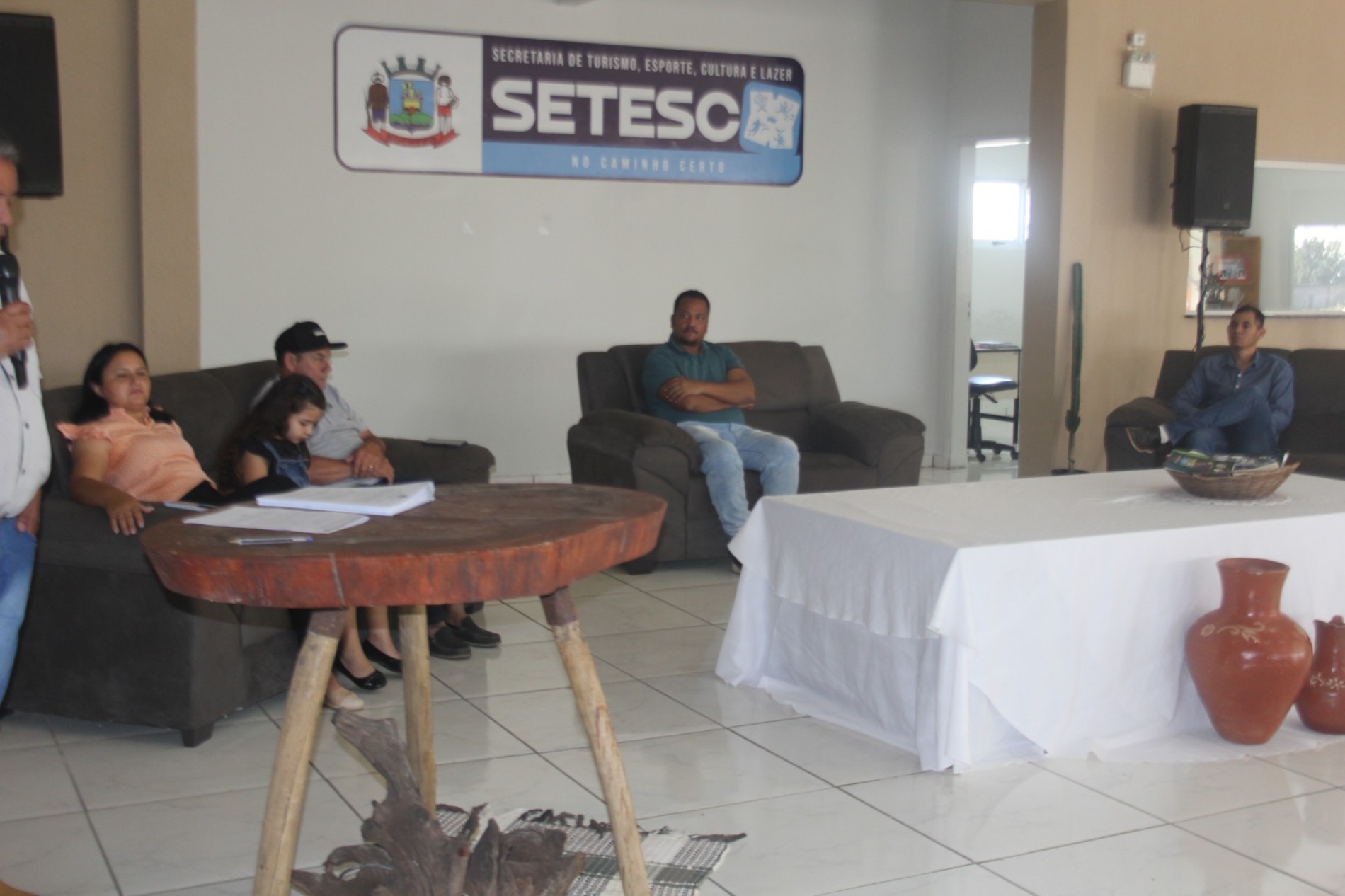 Prefeitura realiza entrega oficial de terrenos a 18 famílias contempladas, conforme Projeto de Lei Municipal nº 1.014/2025
