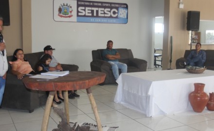 Prefeitura realiza entrega oficial de terrenos a 18 famílias contempladas, conforme Projeto de Lei Municipal nº 1.014/2025
